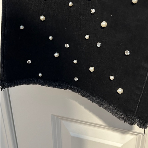 Altar'd State Pearl & Diamond Studded Cropped Wide Leg Jean Women's Size 10 / 30 - Picture 3 of 8